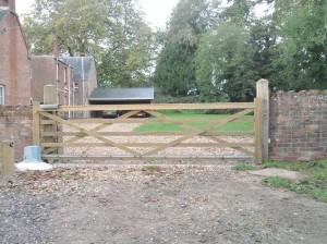 electric gates wiltshire